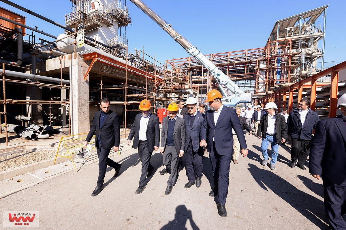 بازدید حسن عباس زاده معاون وزیر نفت و مدیرعامل شرکت ملی صنایع پتروشیمی ازطرح هایکو پتروشیمی کارون 6