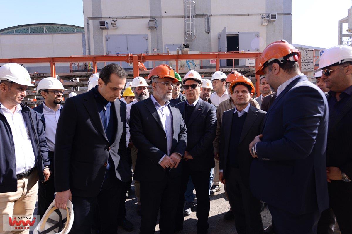 بازدید حسن عباس زاده معاون وزیر نفت و مدیرعامل شرکت ملی صنایع پتروشیمی ازطرح هایکو پتروشیمی کارون 8