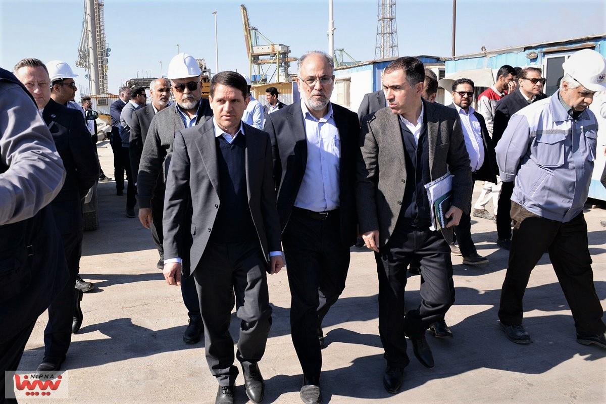 بازدید حسن عباس زاده معاون وزیر نفت و مدیرعامل شرکت ملی صنایع پتروشیمی از اسکله های شرکت پایانه ها و مخازن منطقه ویژه اقتصادی پتروشیمی ماهشهر 3