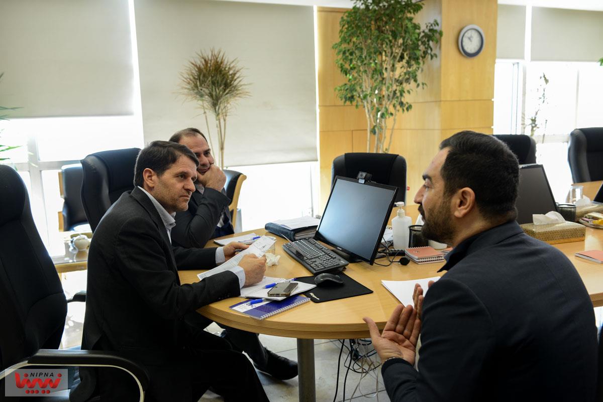 نشست میز خدمت با حضور معاون محترم وزیر نفت و مدیرعامل شرکت ملی صنایع پتروشیمی و مدیر محترم توسعه منابع انسانی 5