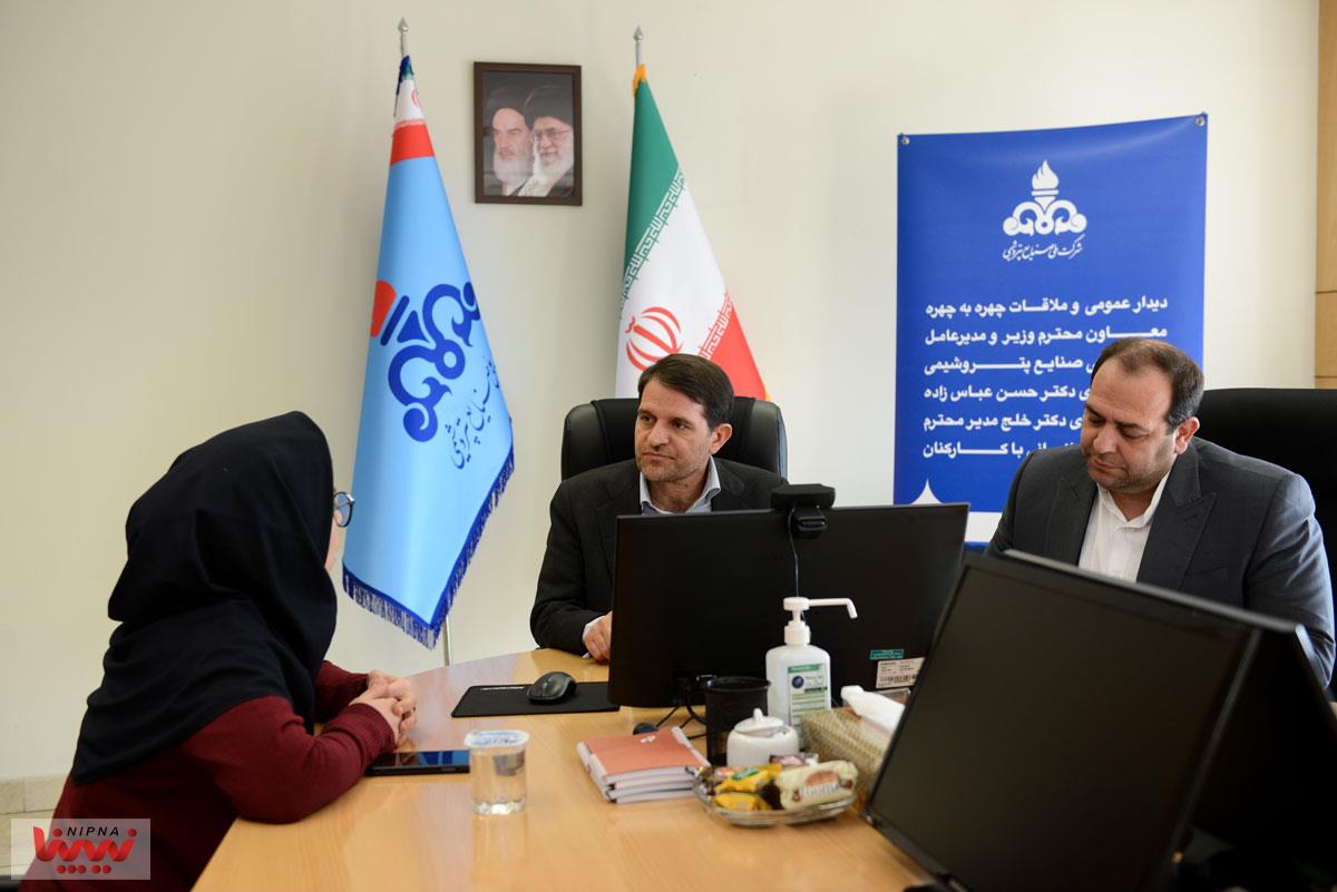 نشست میز خدمت با حضور معاون محترم وزیر نفت و مدیرعامل شرکت ملی صنایع پتروشیمی و مدیر محترم توسعه منابع انسانی 12