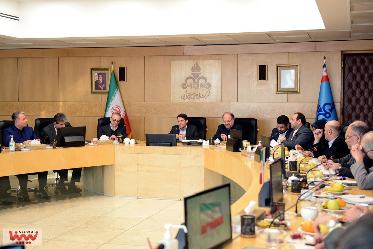 نشست معاون محترم وزیر نفت با مدیران عامل هلدینگ های پتروشیمی 2