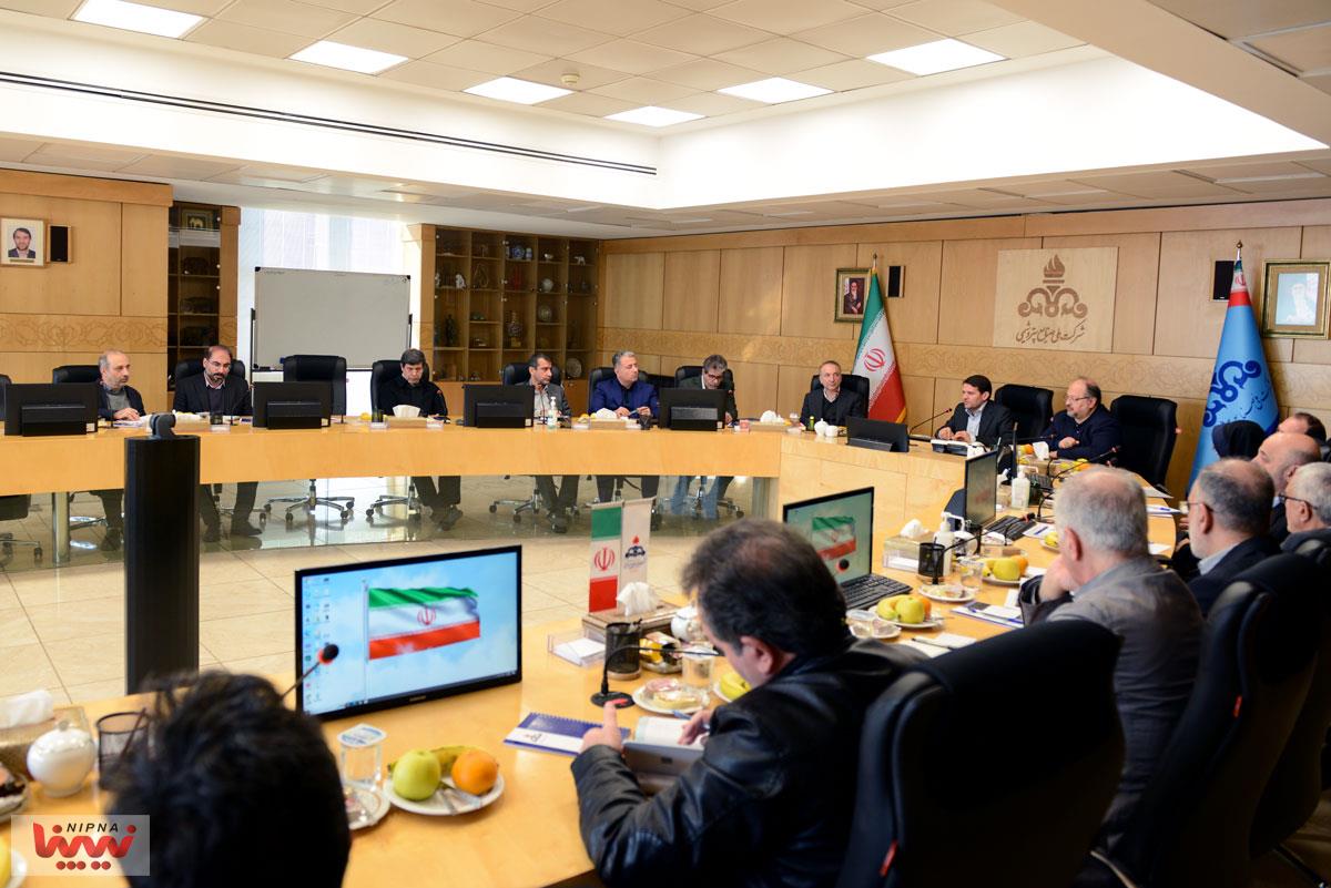 نشست معاون محترم وزیر نفت با مدیران عامل هلدینگ های پتروشیمی 7