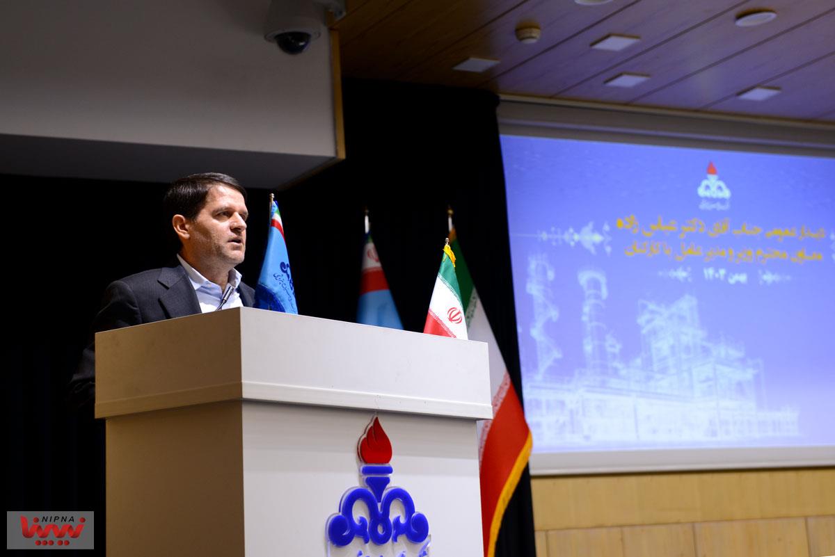 دیدار عمومی معاون وزیر نفت و مدیرعامل شرکت ملی صنایع پتروشیمی با کارکنان 23