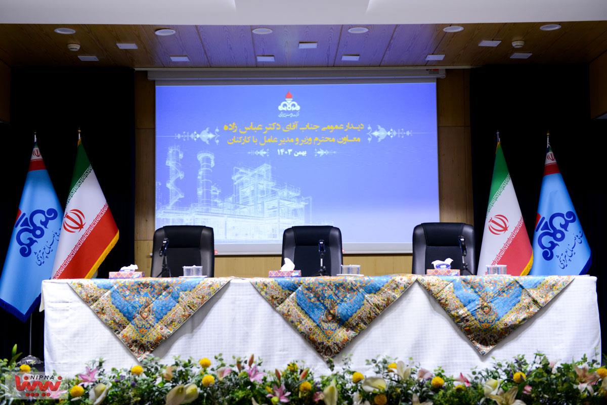 دیدار عمومی معاون وزیر نفت و مدیرعامل شرکت ملی صنایع پتروشیمی با کارکنان 29