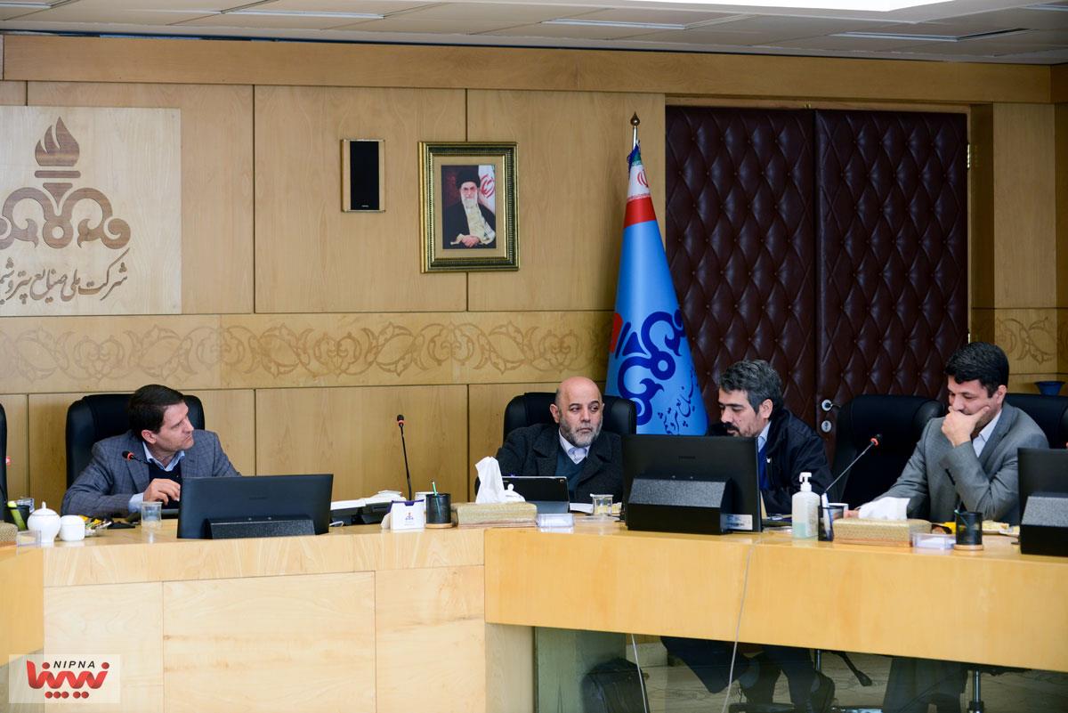 نخستین جلسه کارگروه هماهنگی عرضه و تقاضای محصولات پتروشیمی 5