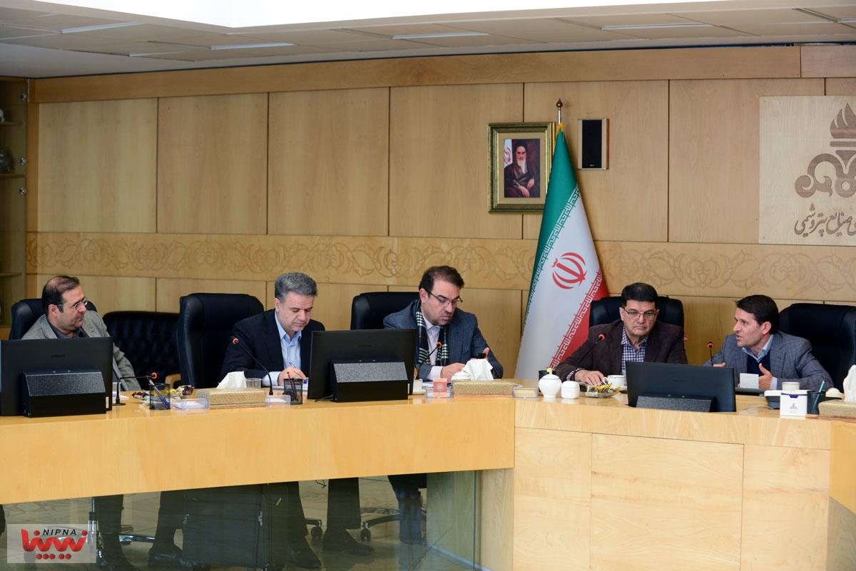 نخستین جلسه کارگروه هماهنگی عرضه و تقاضای محصولات پتروشیمی 6