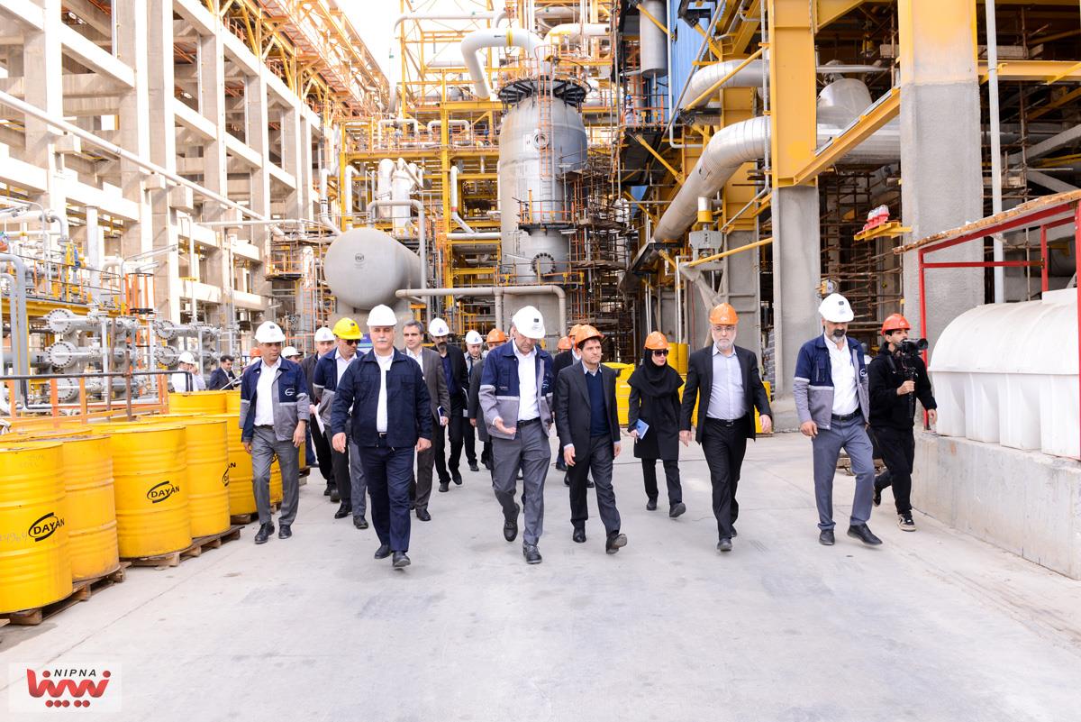 بازدید معاون وزیر نفت و مدیرعامل شرکت ملی صنایع پتروشیمی از طرح پتروشیمی آپادانا خلیج فارس 17