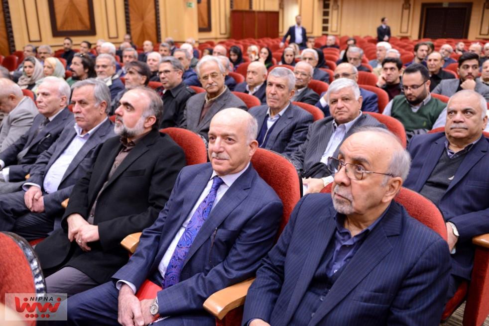 آیین بزرگداشت محمدرضا نعمت زاده به همت اتحادیه صادرکنندگان فرآورده های نفت، گاز و پتروشیمی برگزار شد 39