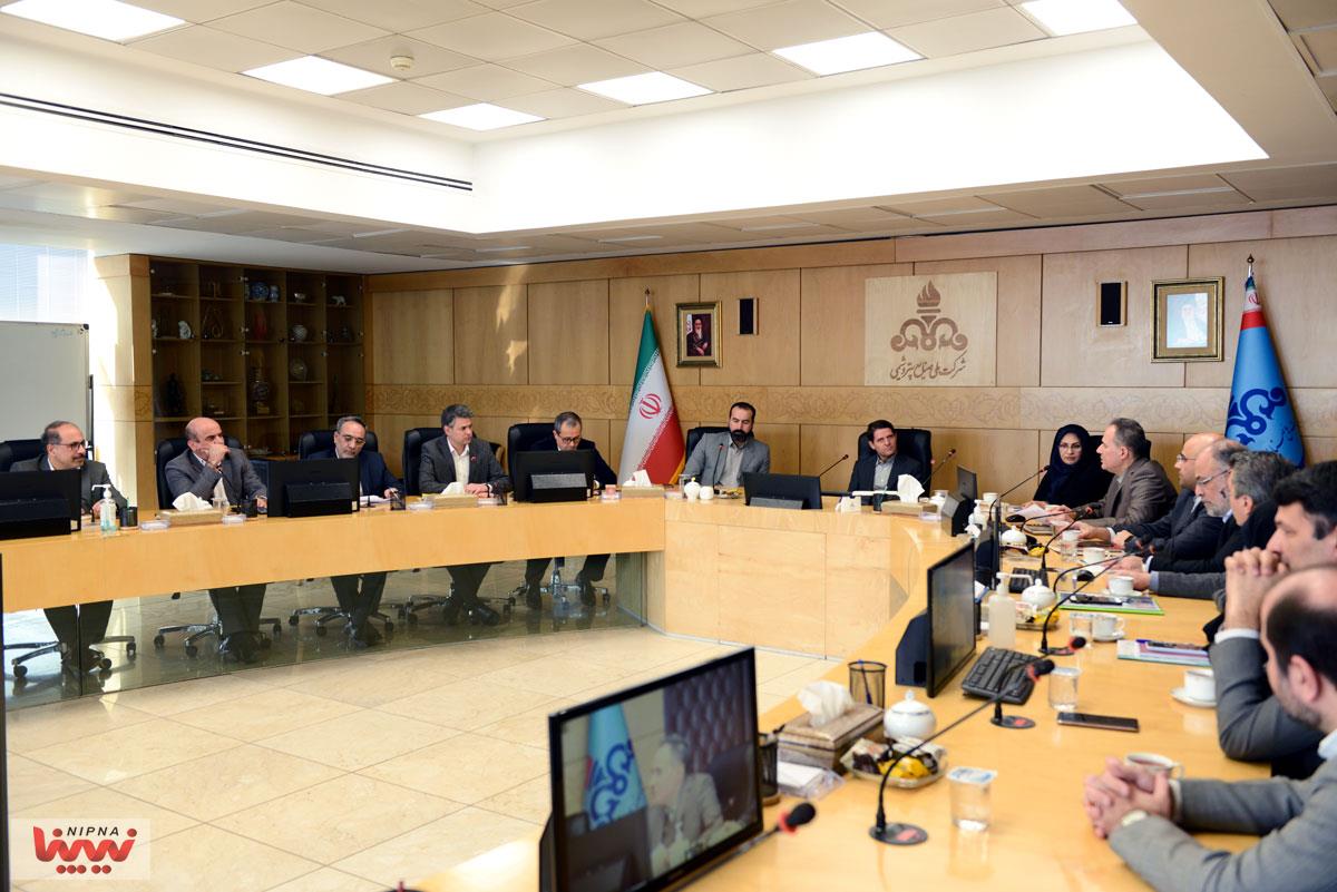 آیین تکریم و معارفه سرپرست مدیریت سرمایه گذاری و نیز رئیس کل امور مجامع و سهام شرکت ملی صنایع پتروشیمی 19