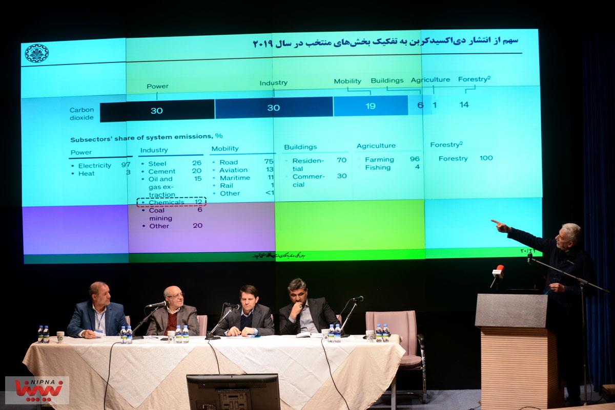 امضای تفاهم نامه میان شرکت پژوهش و فناوری پتروشیمی و طرح پتروشیمی لورچ 14