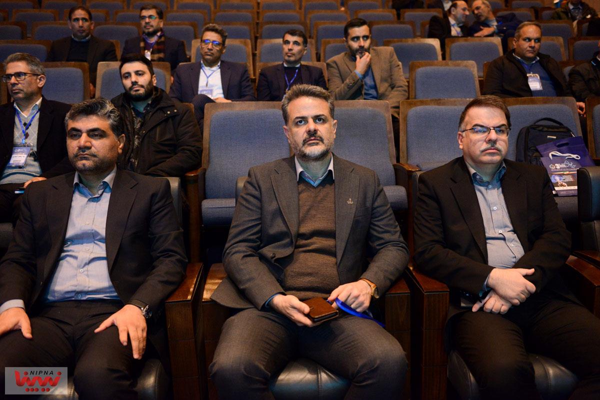 امضای تفاهم نامه میان شرکت پژوهش و فناوری پتروشیمی و طرح پتروشیمی لورچ 27