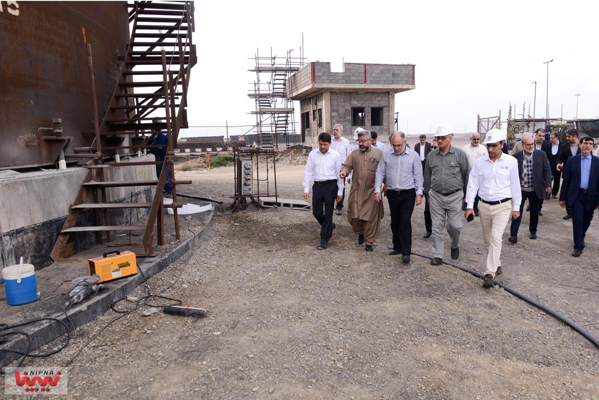 بازدید مدیرعامل شرکت ملی صنایع پتروشیمی از مخازن ذخیره اسکله های بارگیری و آبگیر وآب شیرین کن بندر شهید بهشتی و یوتیلتی متمرکز 32