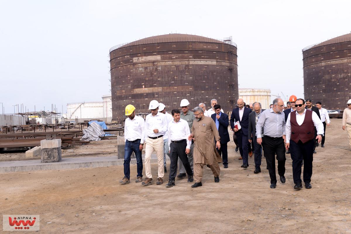 بازدید مدیرعامل شرکت ملی صنایع پتروشیمی از مخازن ذخیره اسکله های بارگیری و آبگیر وآب شیرین کن بندر شهید بهشتی و یوتیلتی متمرکز 33