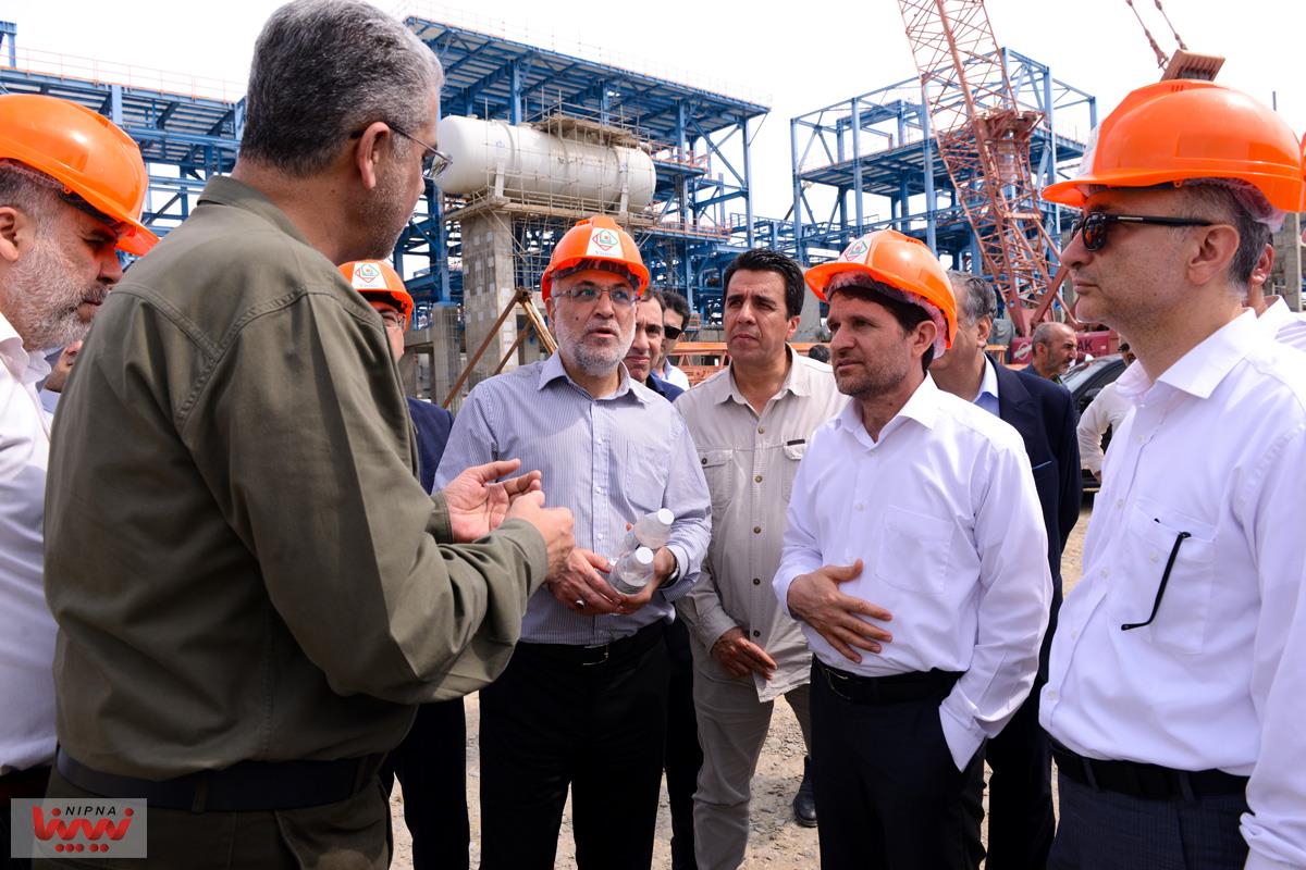 بازدید معاون وزیر نفت و مدیرعامل شرکت ملی صنایع پتروشیمی از طرح پتروشیمی بدر شرق 3