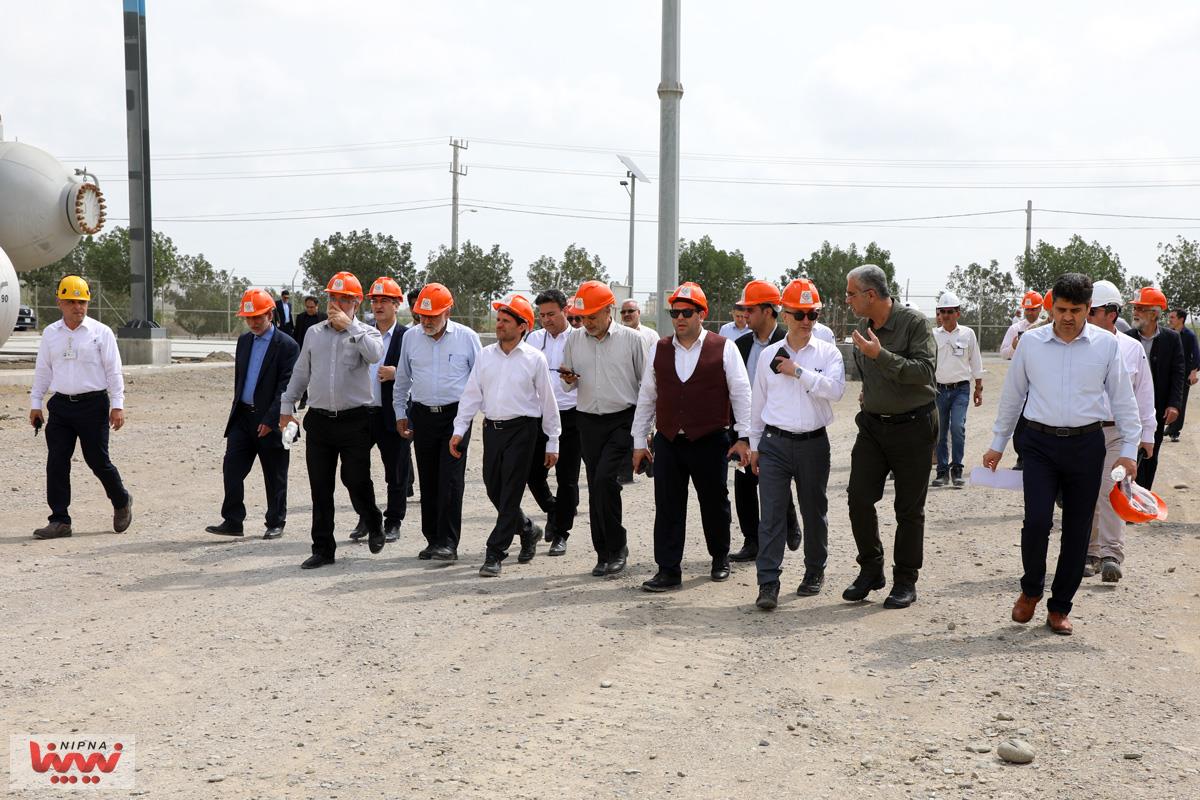بازدید معاون وزیر نفت و مدیرعامل شرکت ملی صنایع پتروشیمی از طرح پتروشیمی بدر شرق 7