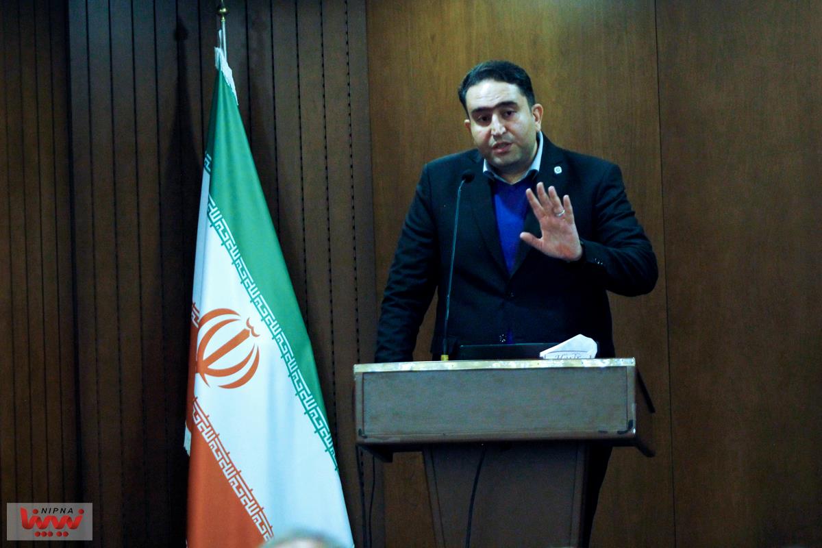 همایش تخصصی مدیریت کربن در صنعت پتروشیمی 27