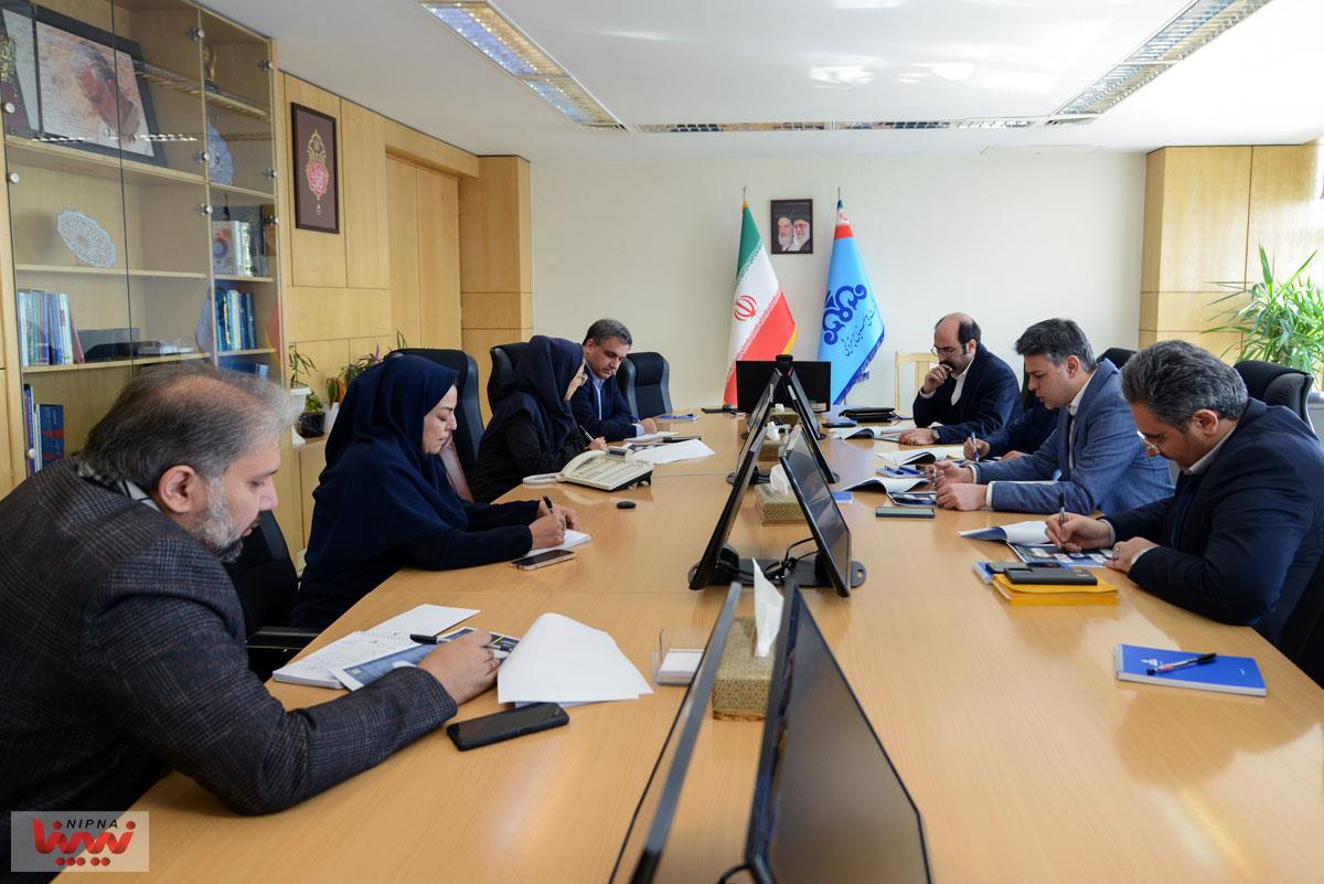 نشست مدیران روابط عمومی هلدینگ های صنعت پتروشیمی با هدف هم افزایی و توسعه همکاری های مشترک به میزبانی شرکت ملی صنایع پتروشیمی برگزار شد 9