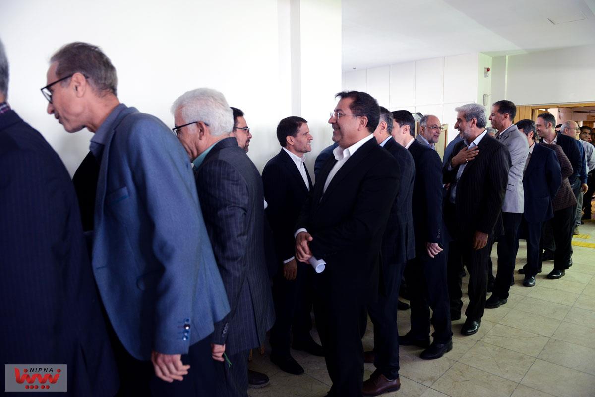 آیین دیدار نوروزی مدیرعامل شرکت ملی صنایع پتروشیمی با مدیران و کارکنان صنعت پتروشیمی برگزار شد 36