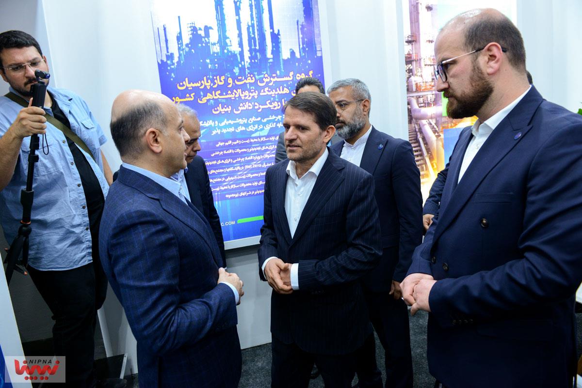 اولین روز از بیست و نهمین نمایشگاه نفت،گاز،پالایش و پتروشیمی 39