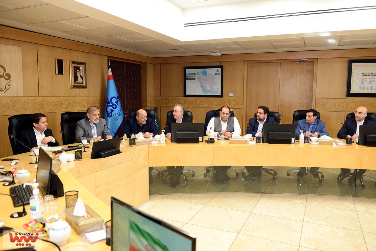 نشست هم اندیشی و ارزیابی عملکرد پروژه های مسئولیت اجتماعی شرکت های منطقه ویژه اقتصادی پتروشیمی 11