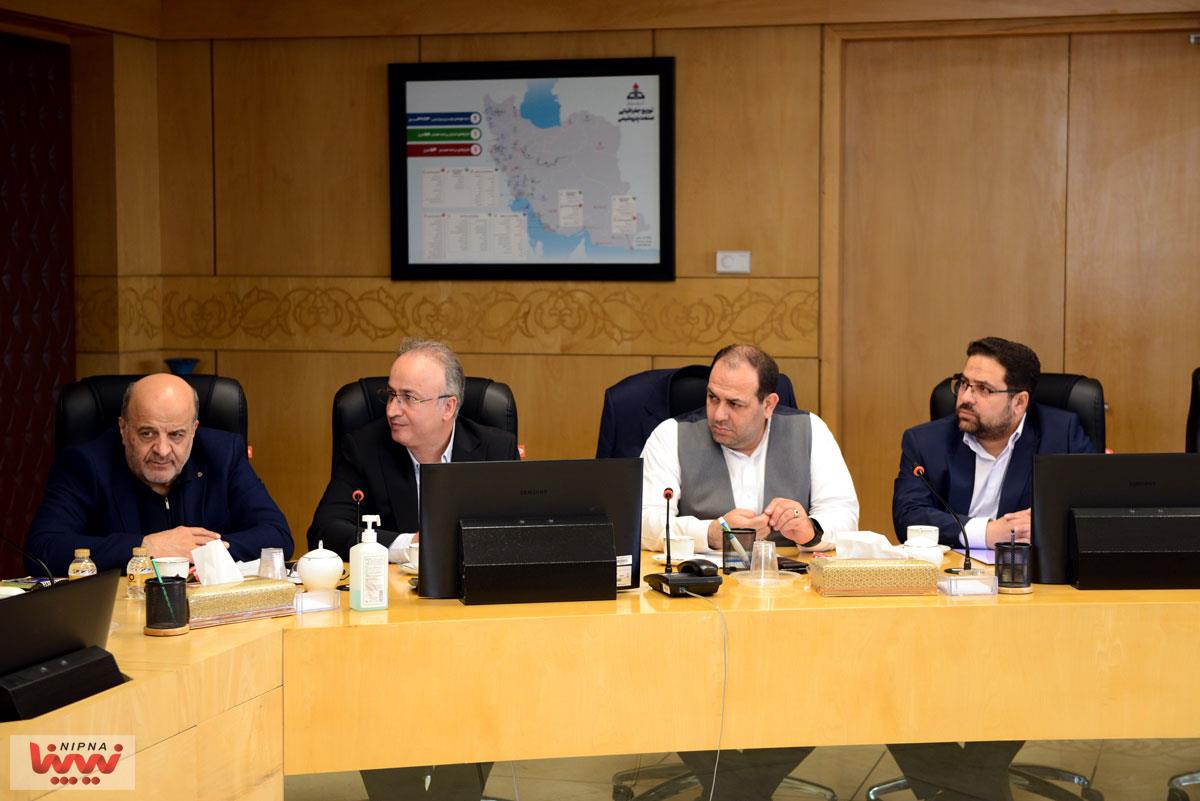 نشست هم اندیشی و ارزیابی عملکرد پروژه های مسئولیت اجتماعی شرکت های منطقه ویژه اقتصادی پتروشیمی 12