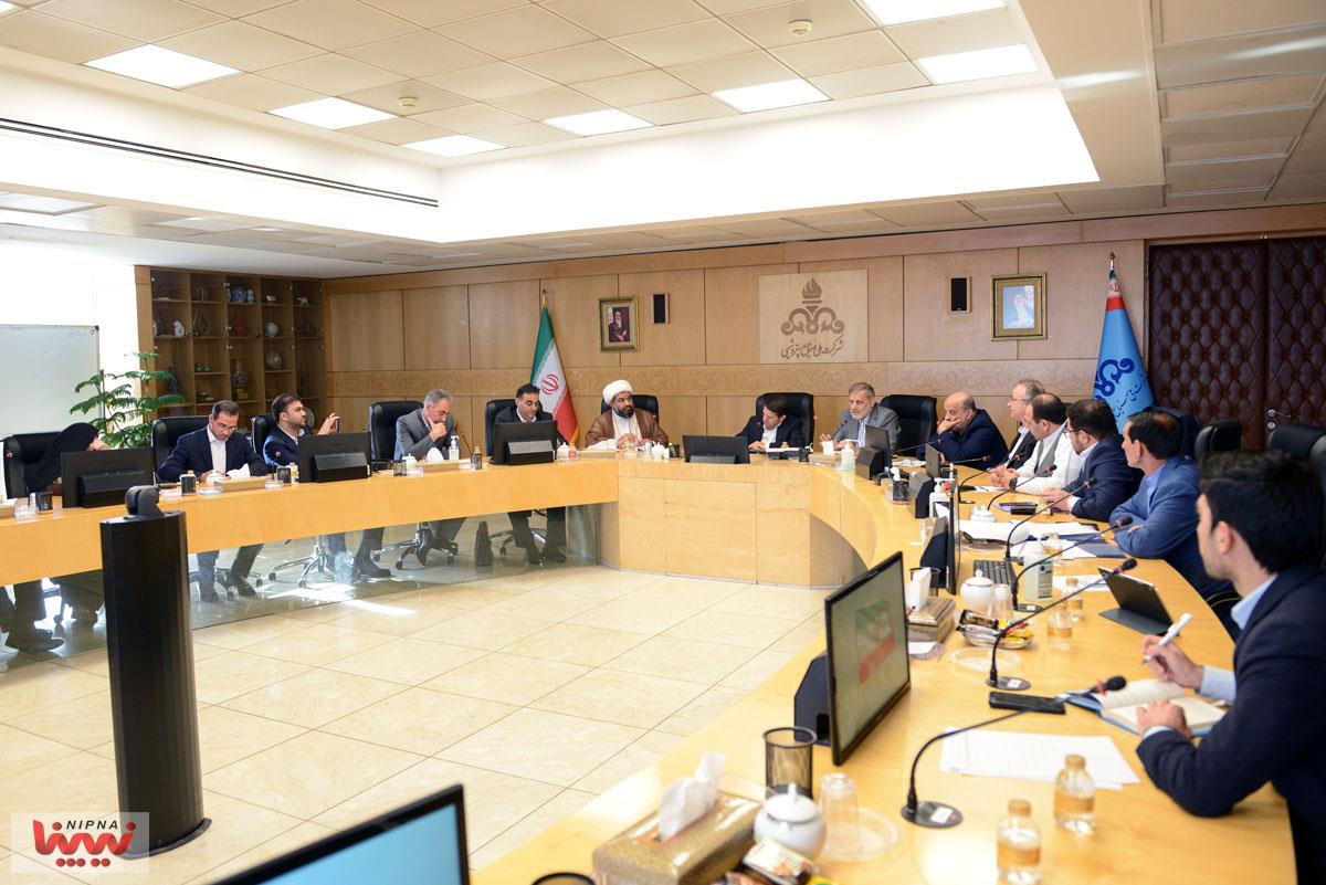 نشست هم اندیشی و ارزیابی عملکرد پروژه های مسئولیت اجتماعی شرکت های منطقه ویژه اقتصادی پتروشیمی 14
