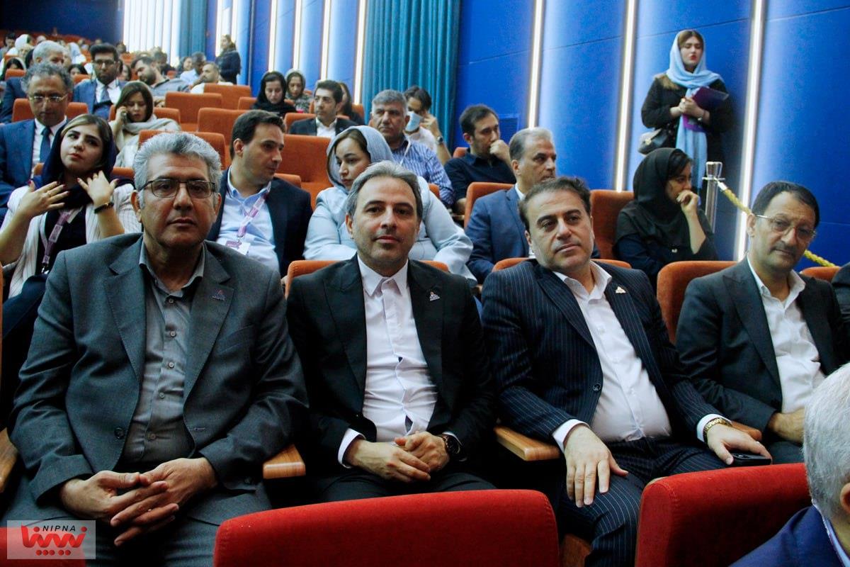 تقدیر از شرکت ملی صنایع پتروشیمی در هفتمین دوره نمایشگاه فارمکس  14