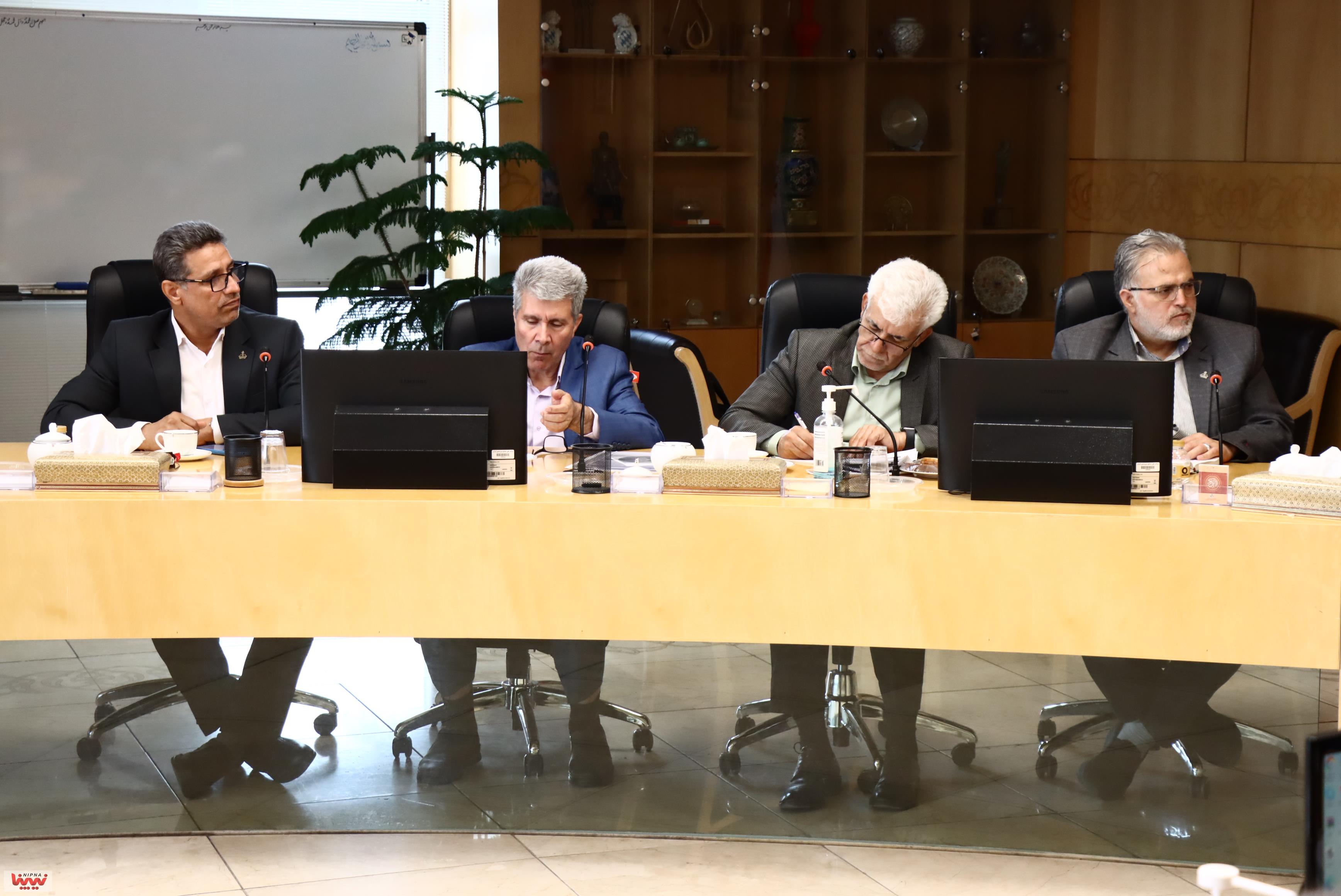 جلسه اعضای هیئت مدیره شرکت پژوهش فناوری پتروشیمی با معاون وزیر نفت و مدیرعامل شرکت ملی صنایع پتروشیمی 1