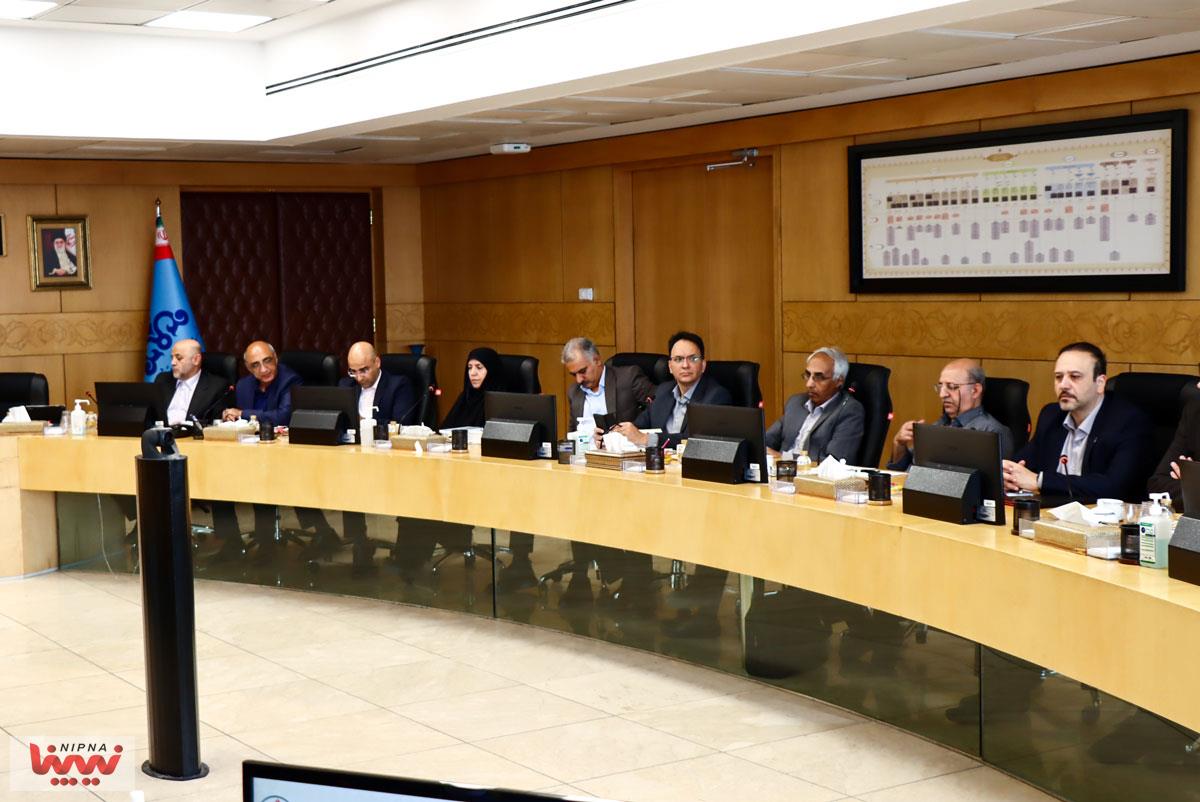 جلسه اعضای هیئت مدیره شرکت پژوهش فناوری پتروشیمی با معاون وزیر نفت و مدیرعامل شرکت ملی صنایع پتروشیمی 6