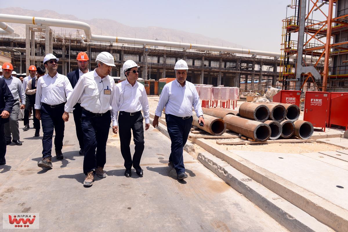 بازدید معاون وزیر نفت و مدیرعامل شرکت ملی صنایع پتروشیمی از پتروشیمی بوشهر 39