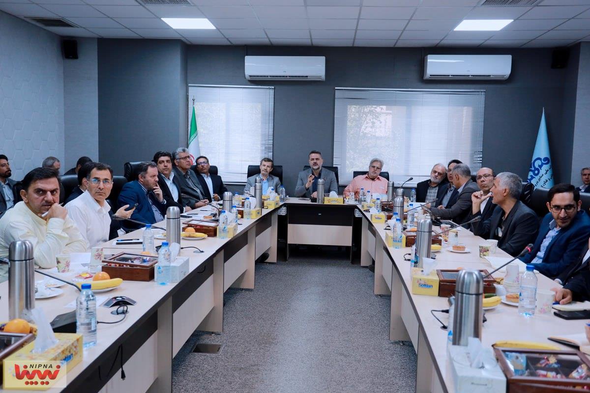 دومین نشست هم اندیشی مدیران پژوهش، فناوری و ساخت داخل هلدینگ های پتروشیمی 22