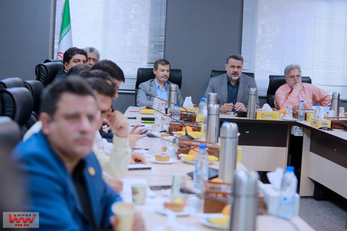 دومین نشست هم اندیشی مدیران پژوهش، فناوری و ساخت داخل هلدینگ های پتروشیمی 25