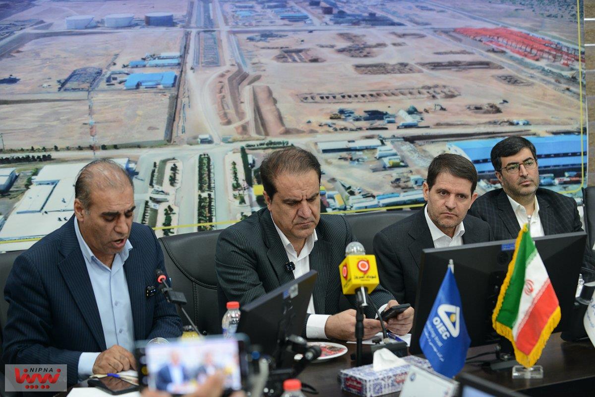 بازدید معاون وزیر نفت و مدیرعامل شرکت ملی صنایع پتروشیمی از پتروشیمی دهلران و سایت پتروپالایش دهلران و NGL 3100 37