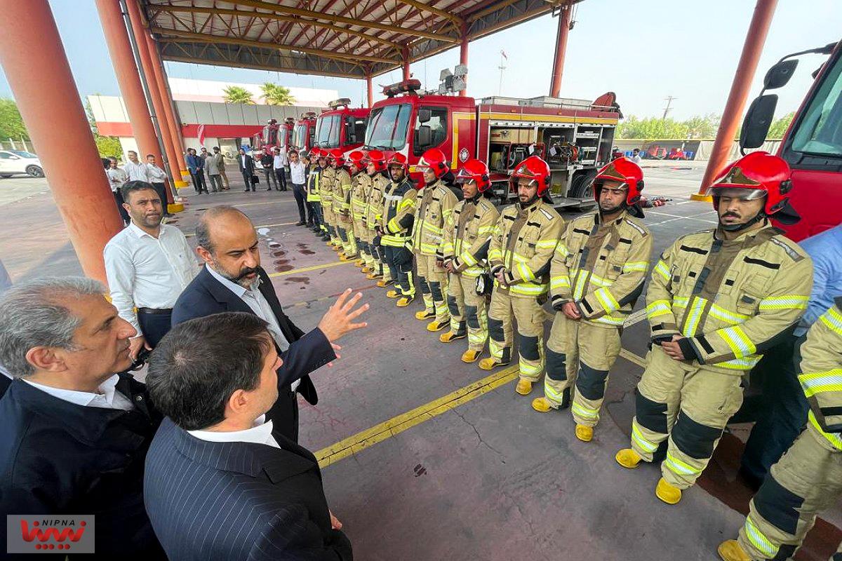 بازدید معاون وزیر نفت و مدیرعامل شرکت ملی صنایع پتروشیمی از شرکت HSE عسلویه و نشست با استاندار بوشهر و مدیران عامل پتروشیمی های این منطقه 7