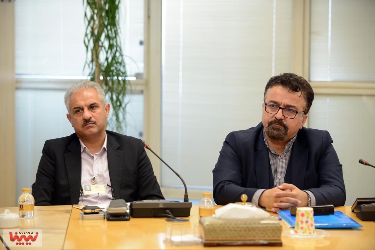 نشست مدیران HSE هلدینگ های پتروشیمی با حضور معاون وزیر و مدیرعامل شرکت ملی صنایع پتروشیمی 30