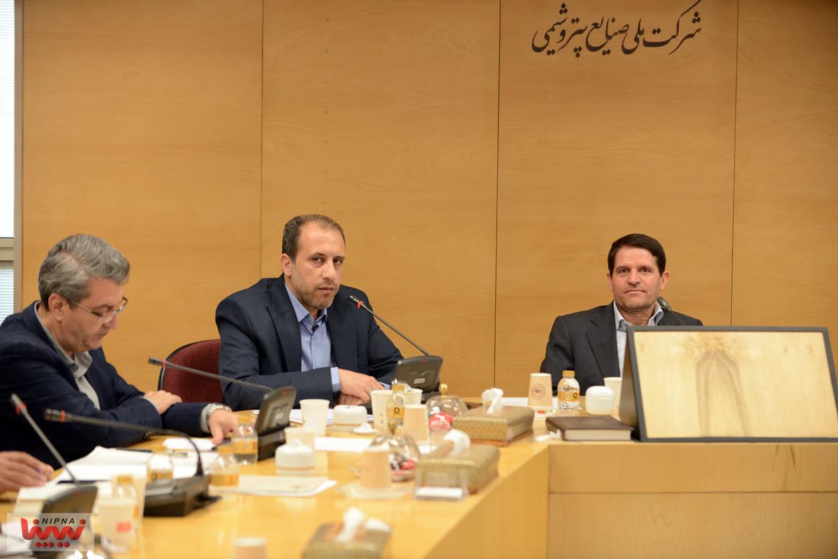 نشست مدیران HSE هلدینگ های پتروشیمی با حضور معاون وزیر و مدیرعامل شرکت ملی صنایع پتروشیمی 2