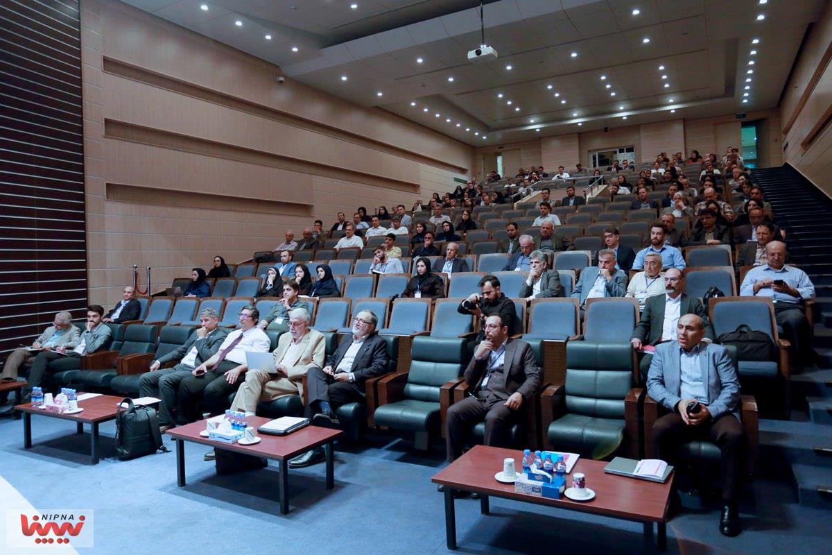 دومین روز از سومین همایش زنجیره ارزش صنعت پتروشیمی 18