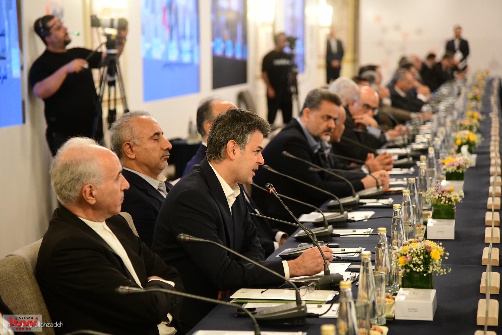 سی و سومین نشست مدیران عامل شرکت های تولیدی صنایع پتروشیمی 9