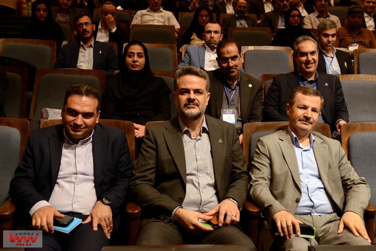 برگزاری سومین همایش زنجیره ارزش صنعت پتروشیمی 33