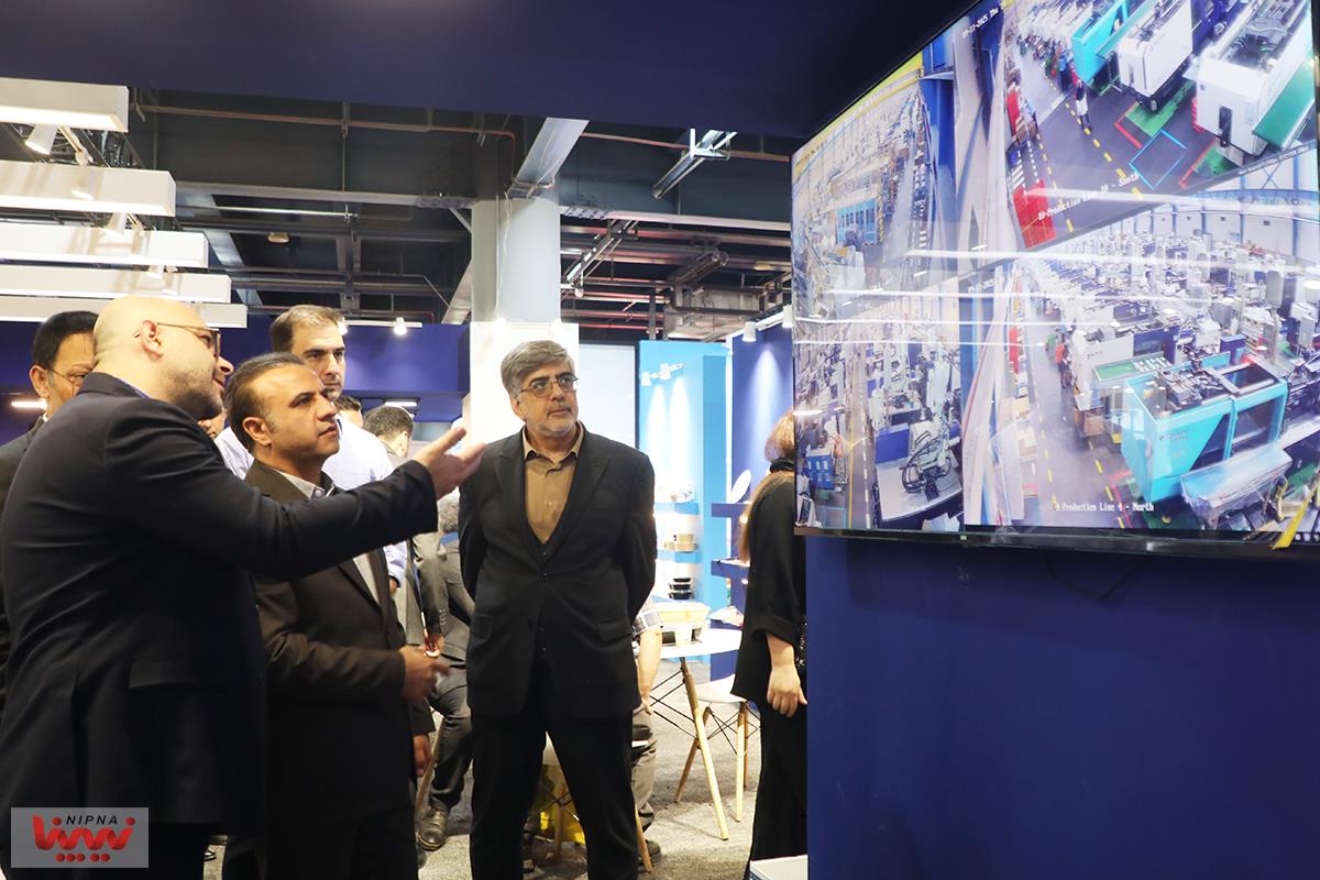 بازدید مدیر توسعه صنایع پایین دستی در چهارمین روز از نوزدهمین نمایشگاه بین المللی ایران پلاست 12