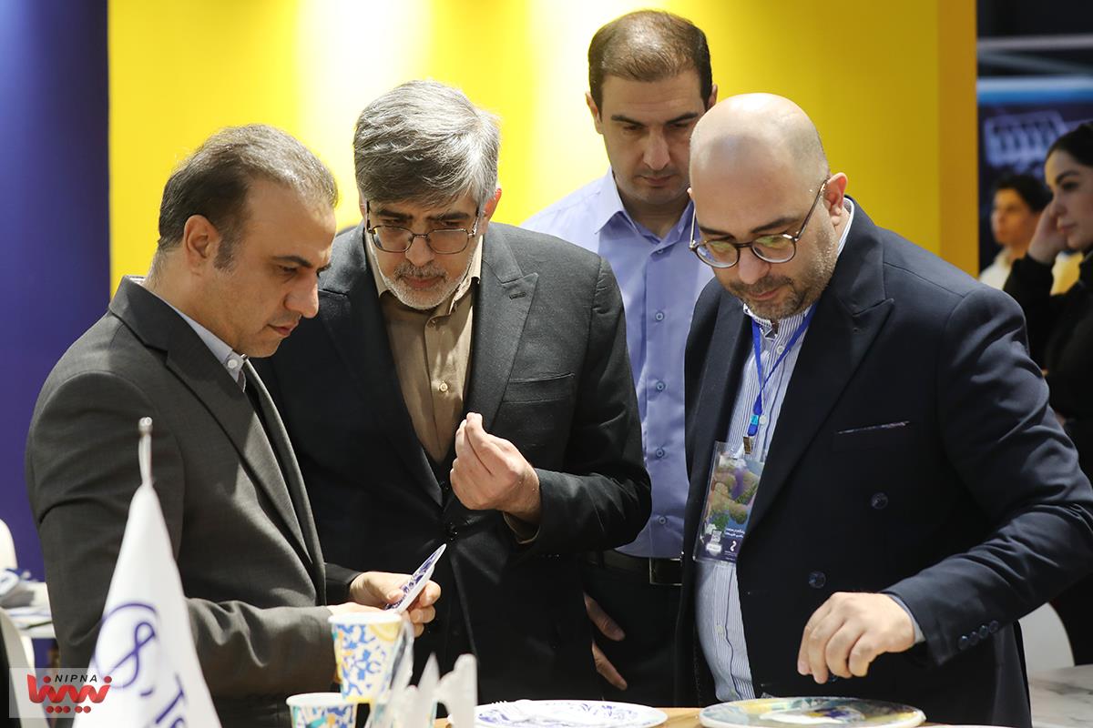 بازدید مدیر توسعه صنایع پایین دستی در چهارمین روز از نوزدهمین نمایشگاه بین المللی ایران پلاست 9