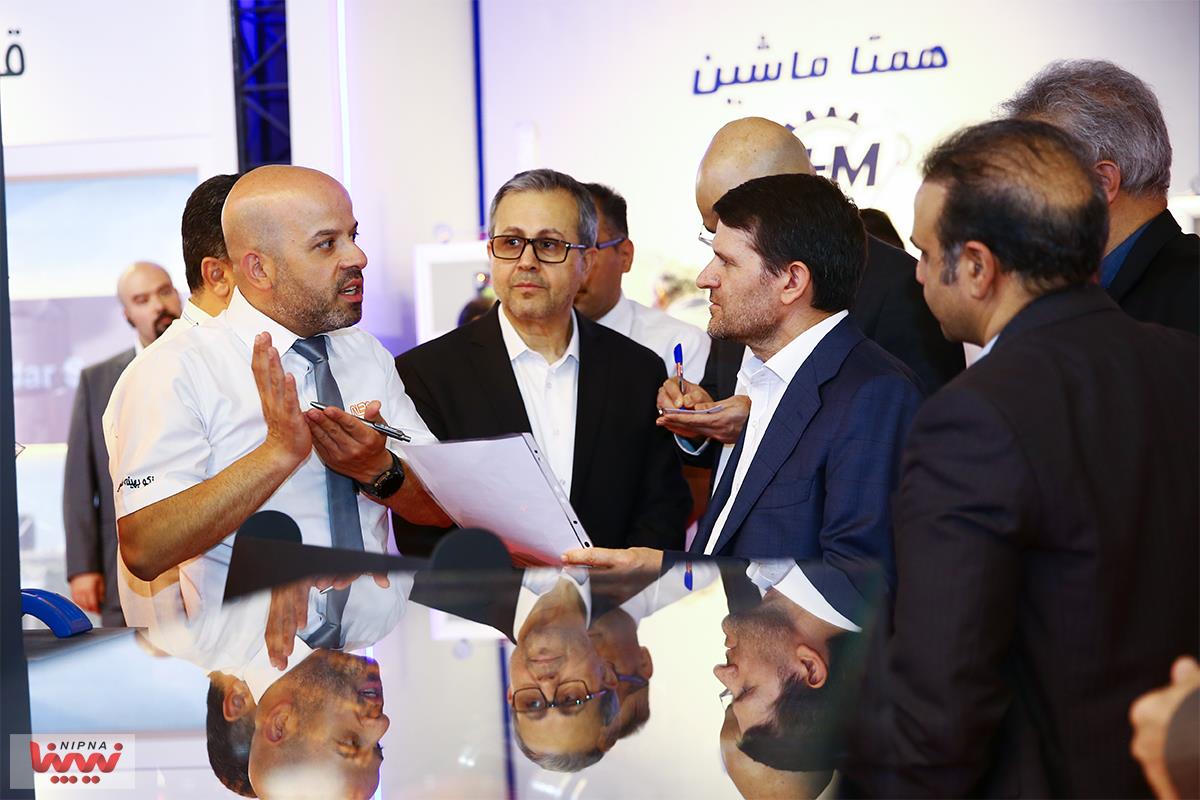 بازدید دکتر حسن عباس زاده معاون وزیر نفت و مدیرعامل شرکت ملی صنایع پتروشیمی در روز سوم از نوزدهمین نمایشگاه بین المللی ایران پلاست 18