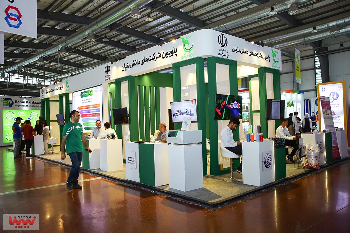 گزارش تصویری چهارمین روز از نوزدهمین نمایشگاه بین المللی ایران پلاست (1) 19