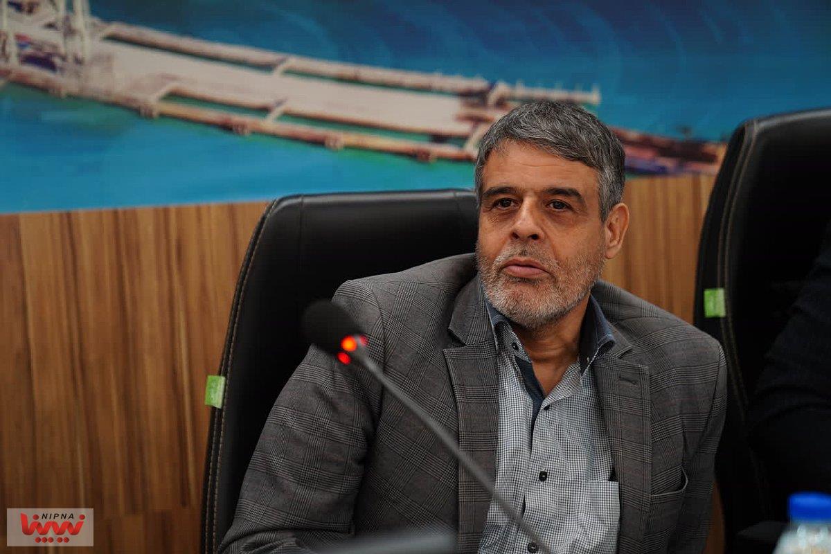 برگزاری میز خدمت در منطقه ویژه اقتصادی پتروشیمی با حضور مدیر منابع انسانی شرکت ملی صنایع پتروشیمی 16