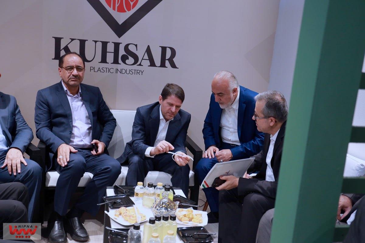 بازدید مدیرعامل شرکت ملی صنایع تروشیمی از سالن 31b  در اولین روز از نوزدهمین نمایشگاه بین المللی ایران پلاست 9