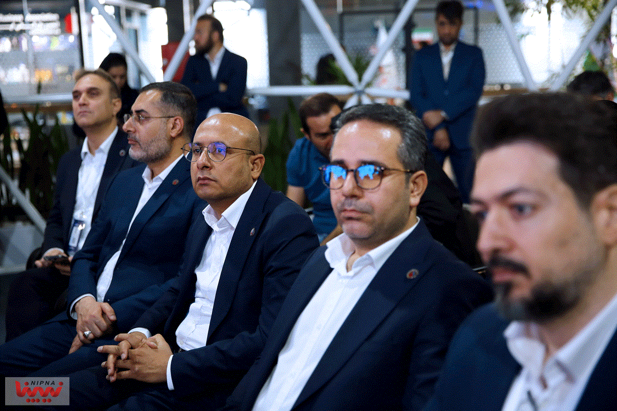 رونمایی از سامانه سماپ با حضور مدیرعامل شرکت ملی صنایع پتروشیمی 35