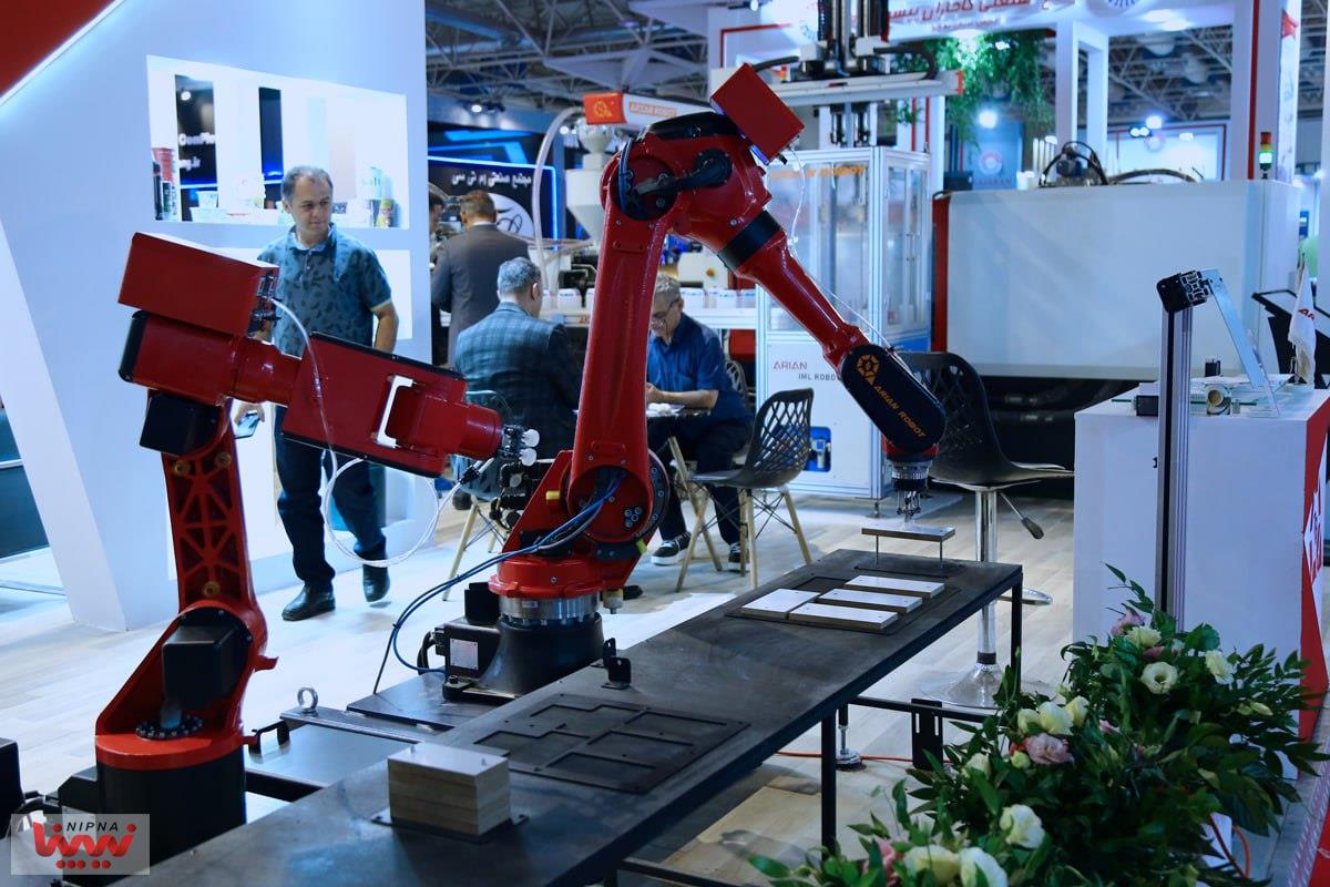 گزارش تصویری از سالن های 35 و 38 در اولین روز از نوزدهمین نمایشگاه بین المللی ایران پلاست 7