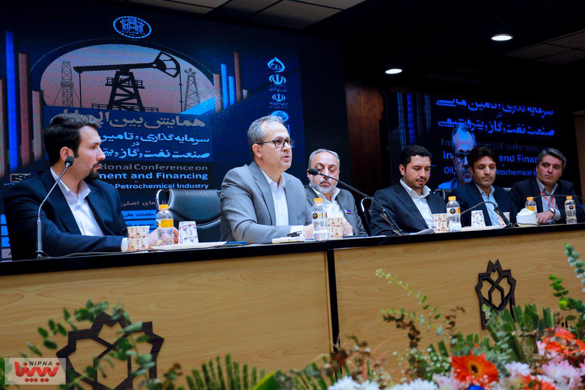 پنل تخصصی سرمایه گذاری و تامین مالی در صنعت پتروشیمی 15