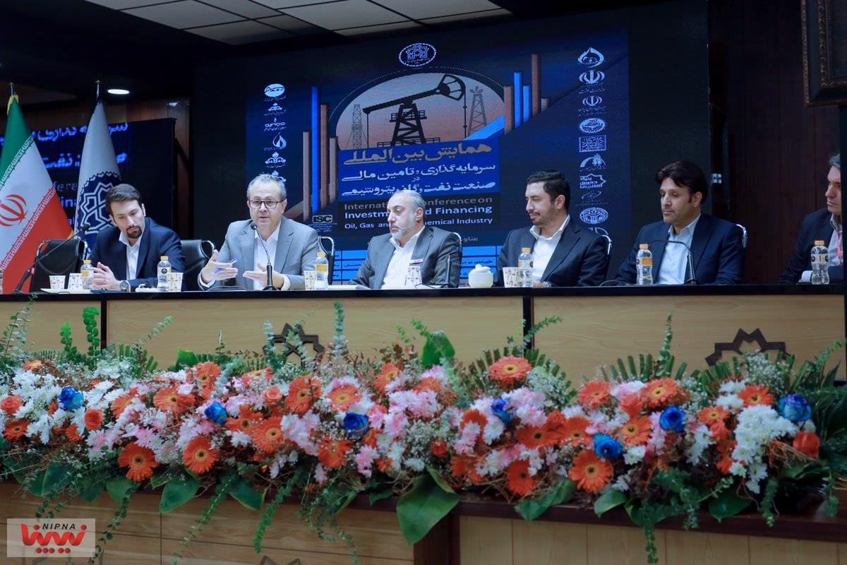 پنل تخصصی سرمایه گذاری و تامین مالی در صنعت پتروشیمی 14